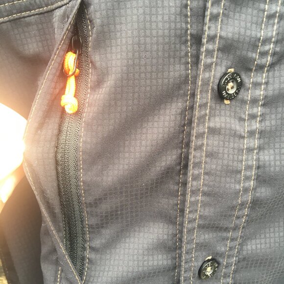 Magellan Outdoors Shirt Mens XL Black Camo Semi-Fitted Hunt Gear Mag Cool - Picture 5 of 11